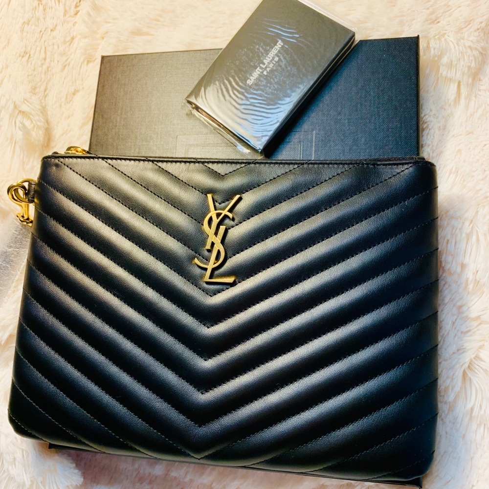 ❌SOLD❌ YSL MATELASSÉ LEATHER POUCH - Picture 4 of 7